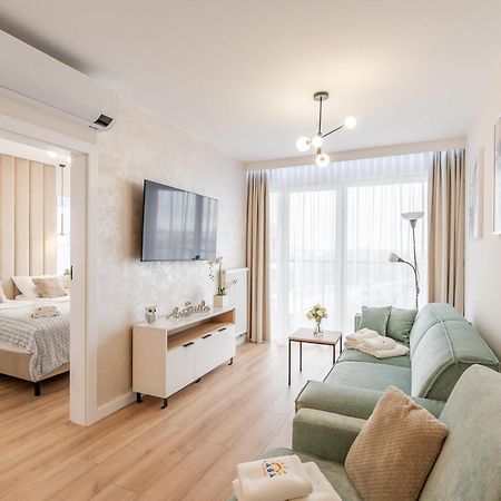 Laba Kolobrzeg Apartamenty Kasprowicza 20C Parking Basen Fitness Bawialnia W Cenie, Parkplatz Schwimmbad Fitness Spielzimmer Im Preis Extérieur photo