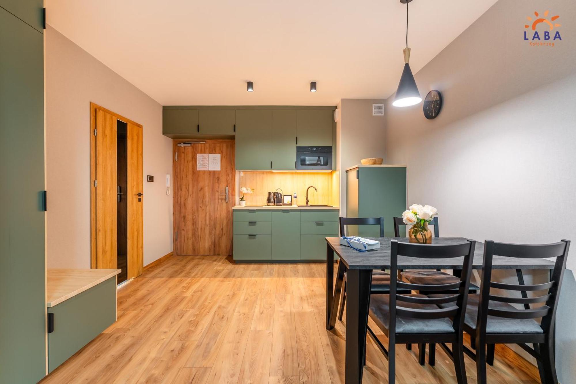 Laba Kolobrzeg Apartamenty Kasprowicza 20C Parking Basen Fitness Bawialnia W Cenie, Parkplatz Schwimmbad Fitness Spielzimmer Im Preis Extérieur photo